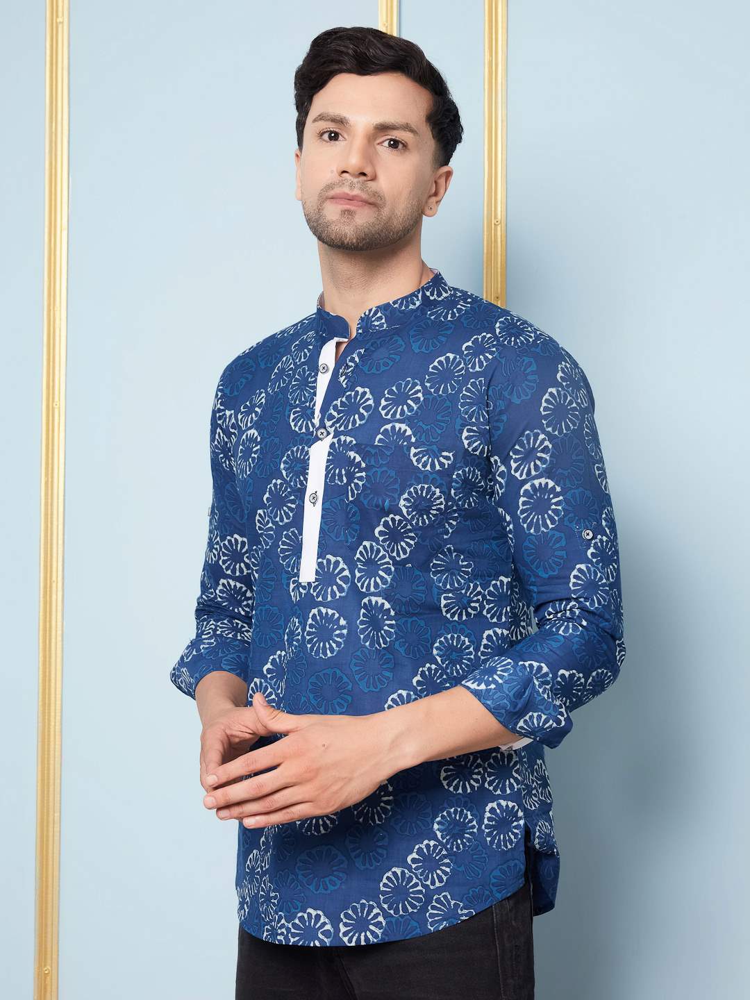 Men Blue & White Midnight Bloom Printed Cotton Short Kurta