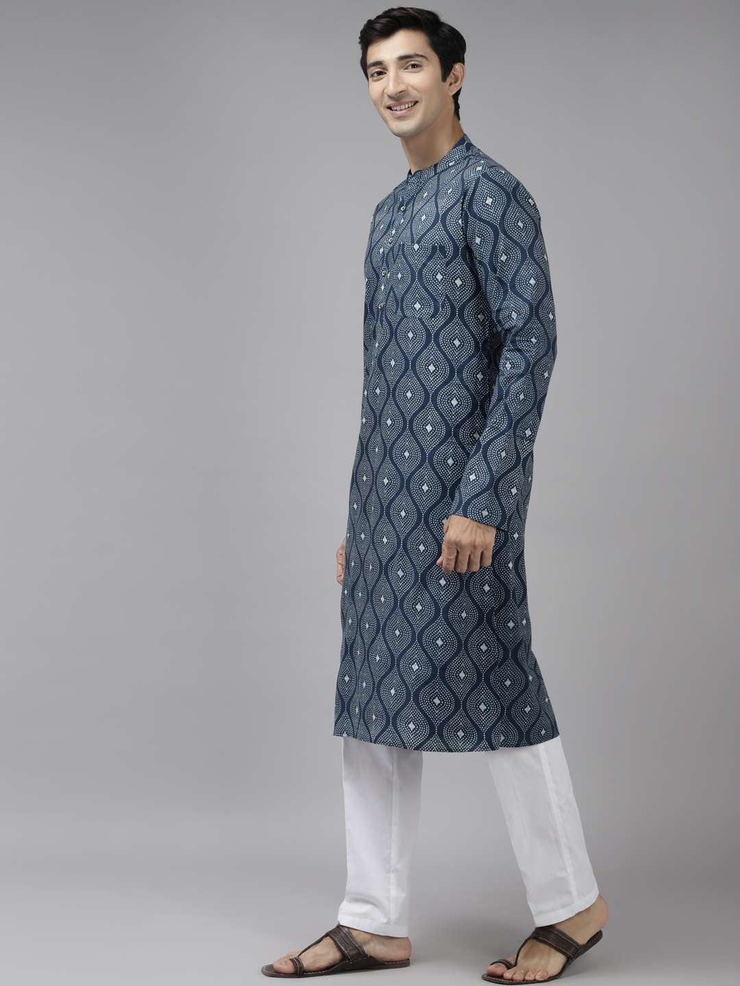 Men Blue & Charcoal Printed Straight Kurta With Pajama