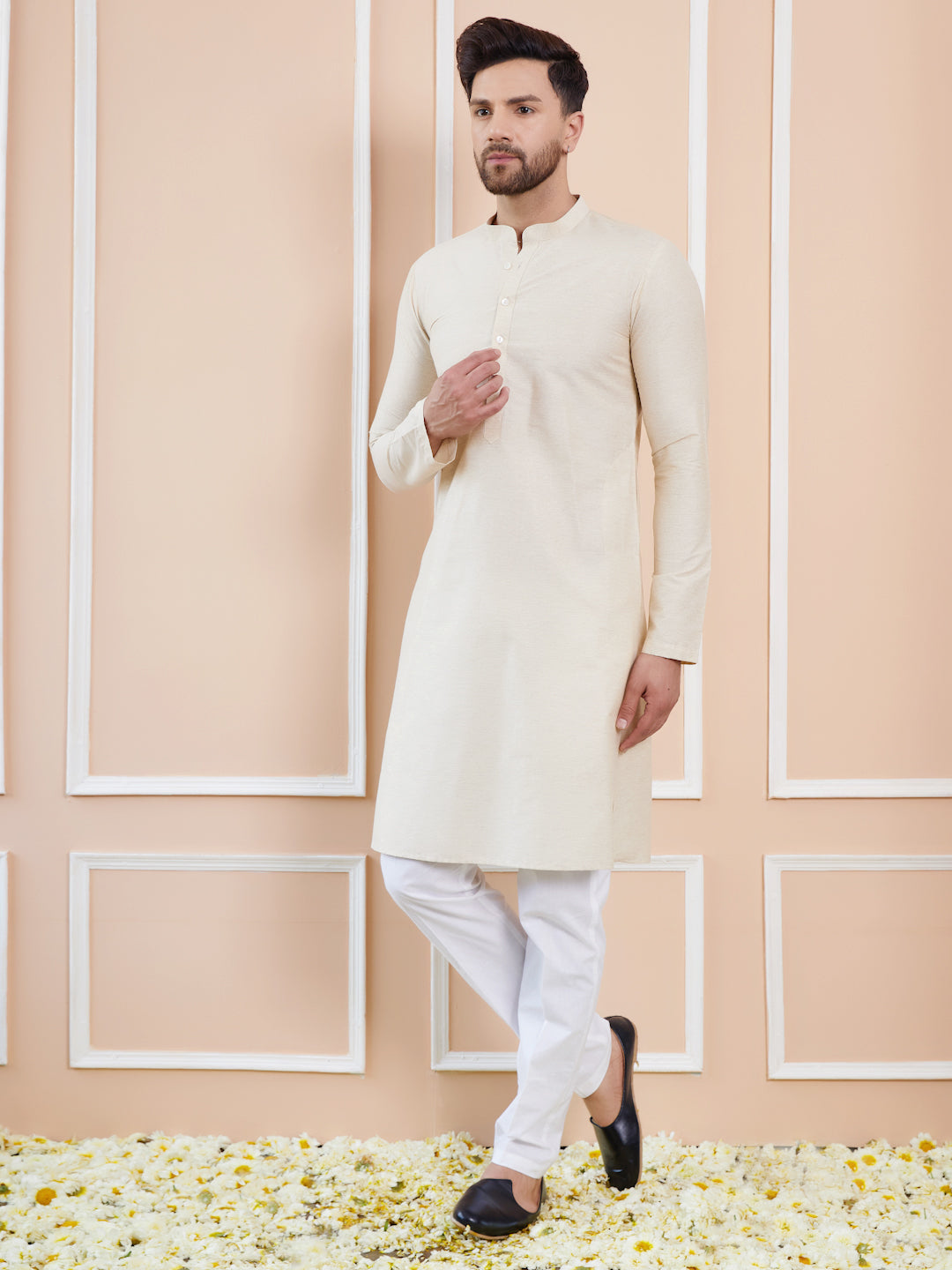 Men Cream Cotton Solid Straight Kurta