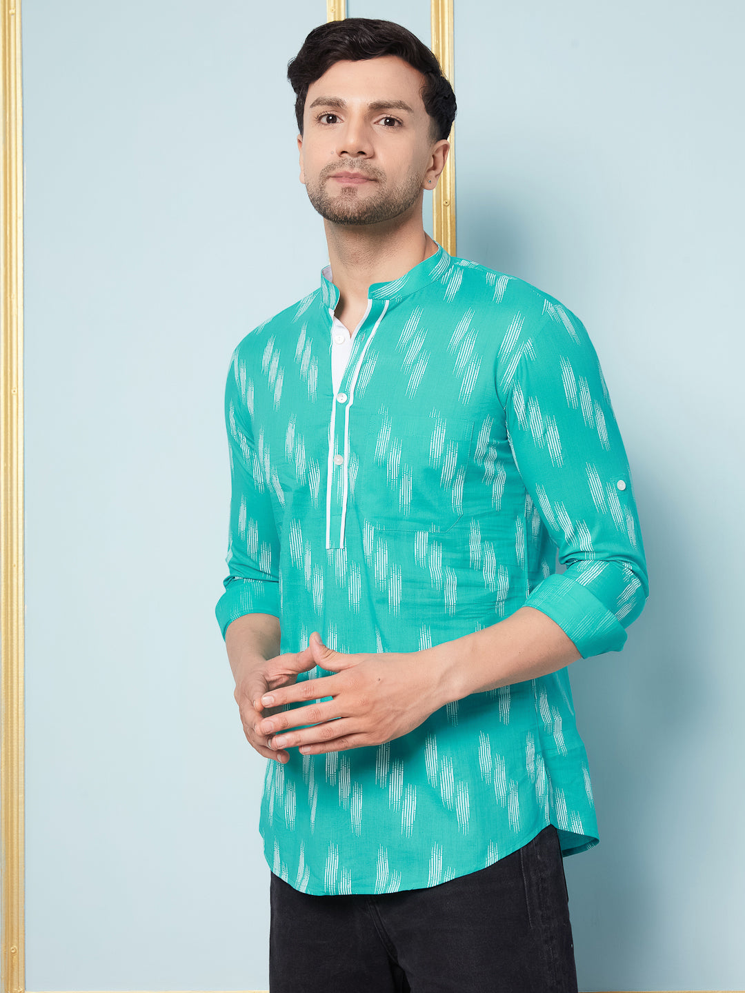 Men Turquoise & White Printed Cotton Short Kurta