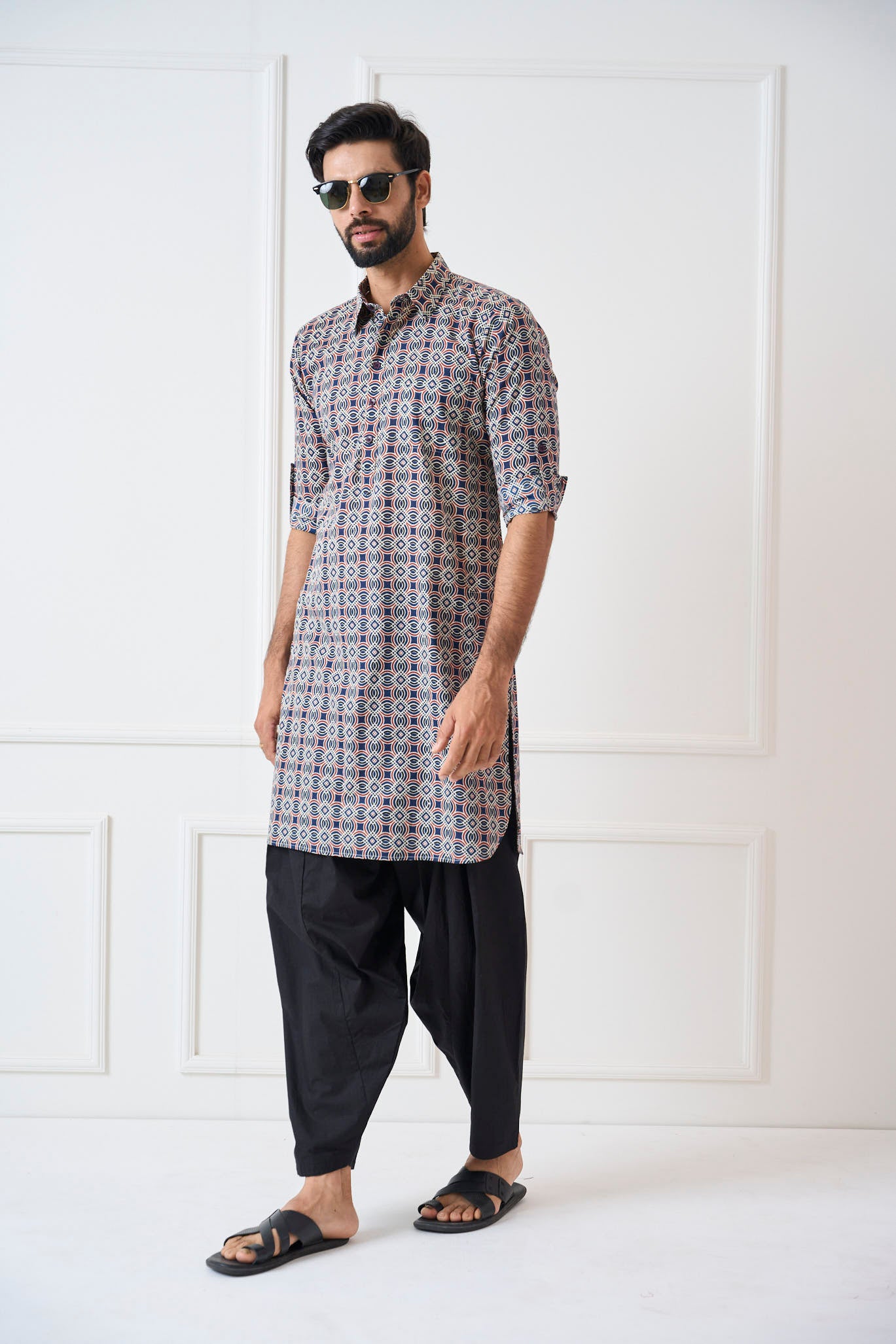 Men Midnight Blue and Crimson Pure Cotton Pathani Kurta