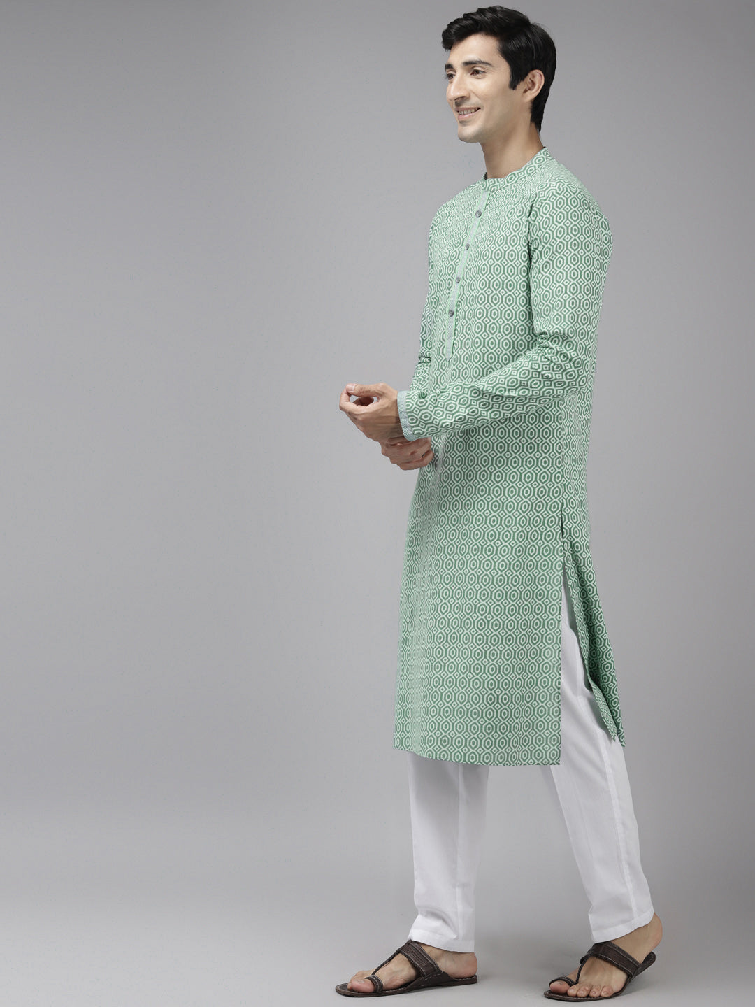 Men White & Green Printed Pure Cotton Straight Kurta With Pajama