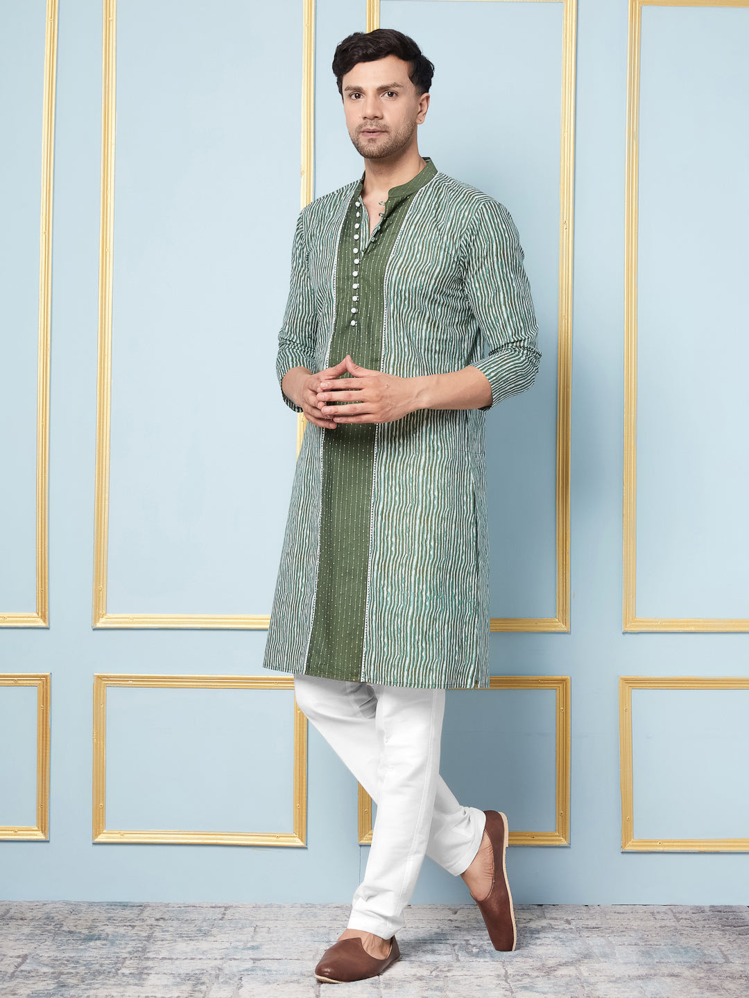 Men Green and White Strip Printed Kurta With pyjama