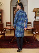 Men Navy Blue And White Cotton Leaf Print Straight Kurta