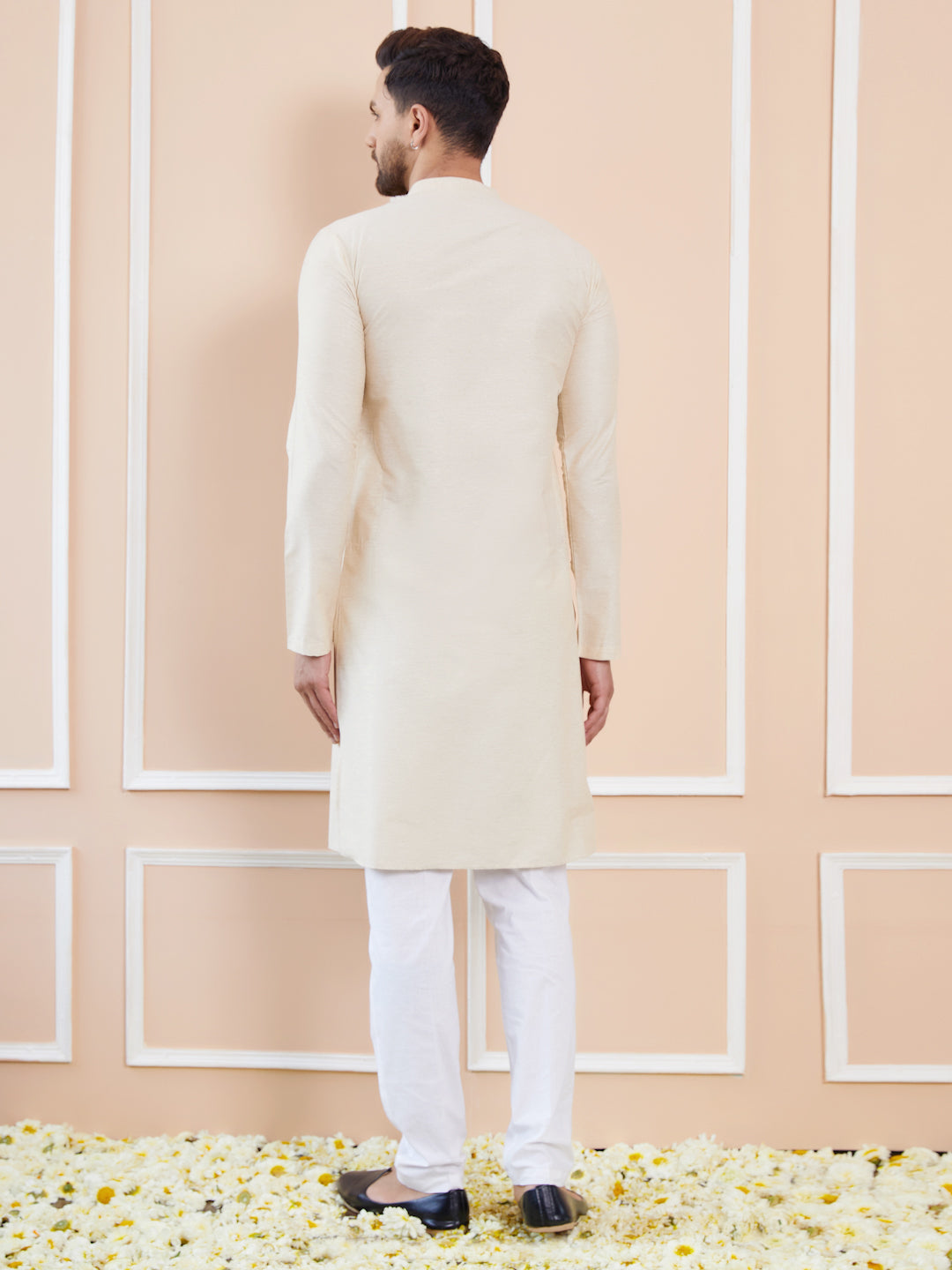 Men Cream Cotton Solid Straight Kurta