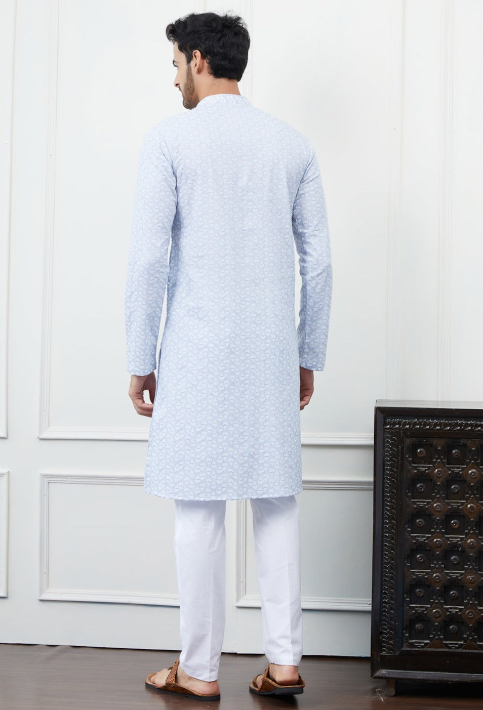 Men Blue And White Chikankari Embroidered Cotton Kurta