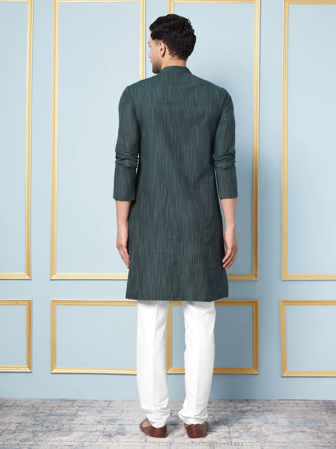 Men Green and White Weaving Design Kurta With pyjama