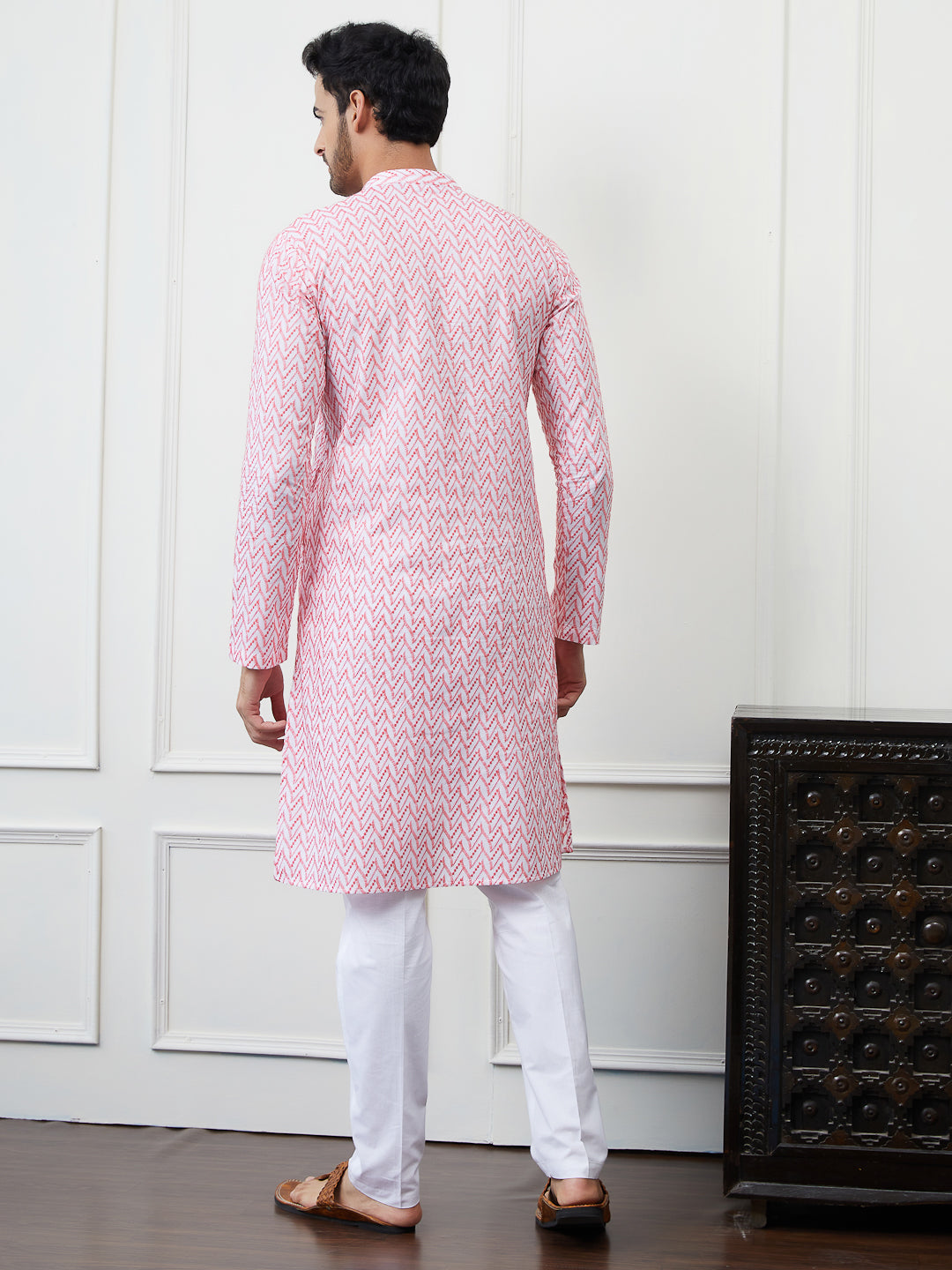Men Orange And White Chikankari Embroidered Cotton Kurta