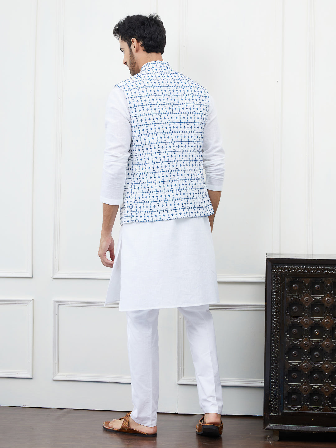 Men White And Blue Color Woven Design Chikankari Embroidery Cotton Nehru Jacket