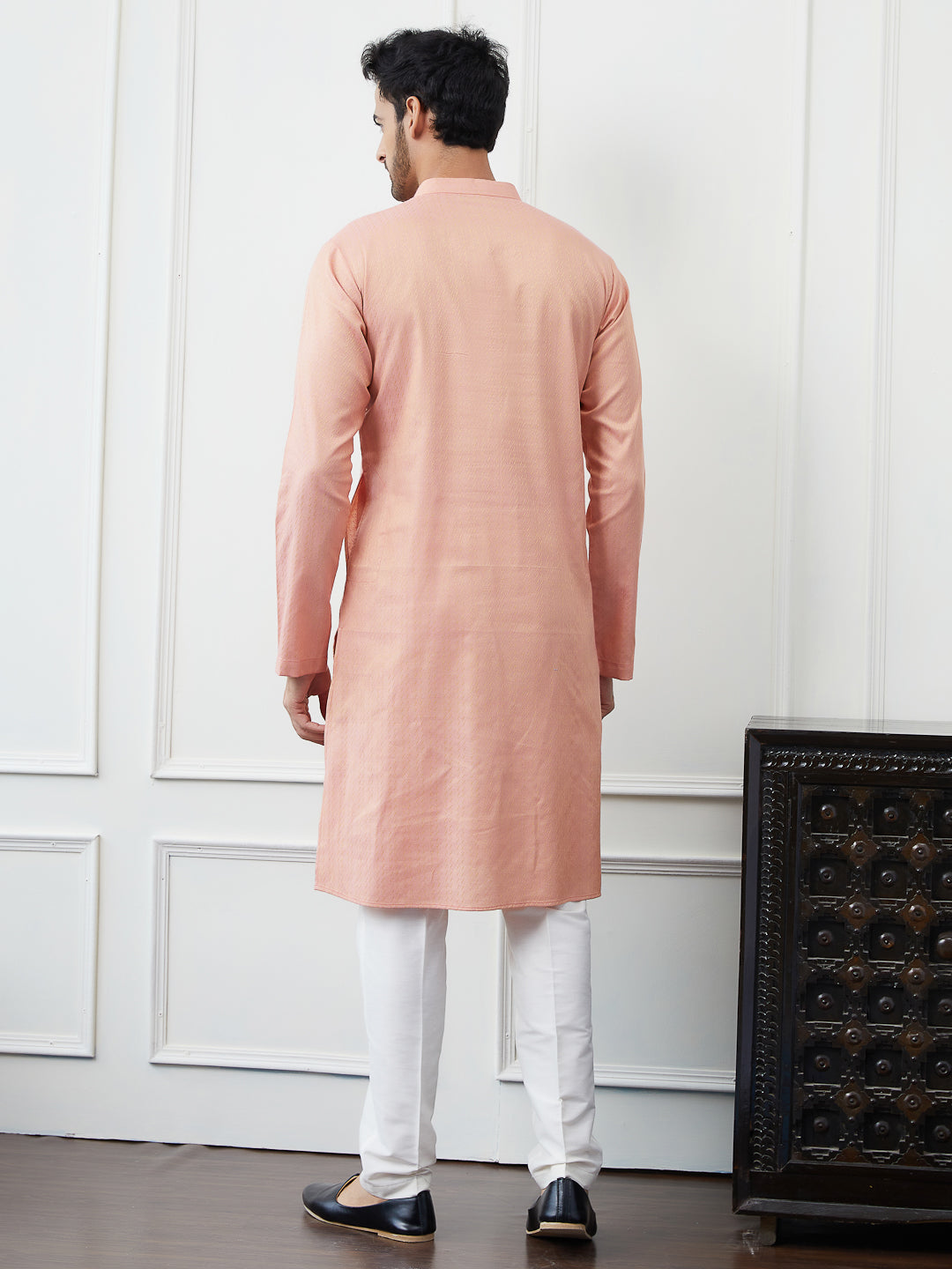 Riwaat.com Men Peach & Gold Thread Work Cotton Kurta Riwaat Thread Work