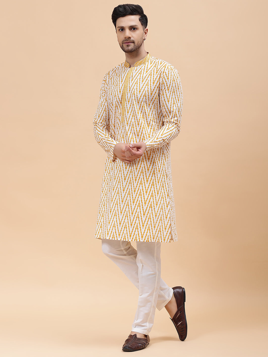 Men White & Mustard Pure Cotton Embroidered Straight Kurta With pyjama