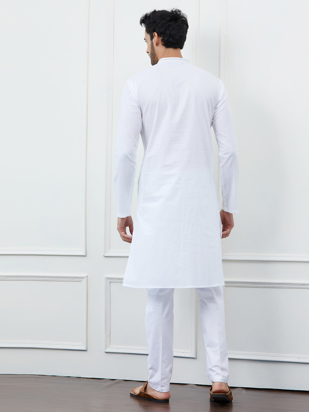 Men White Cotton Kurta with Blue Thread Work