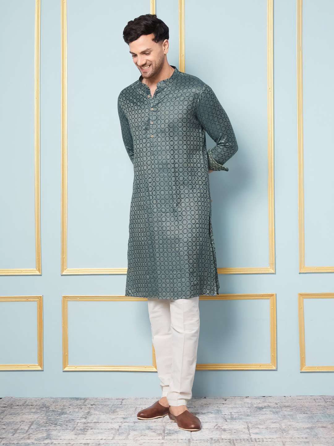 Men Blue & Green Woven Design Thread Work Kurta With Pajama