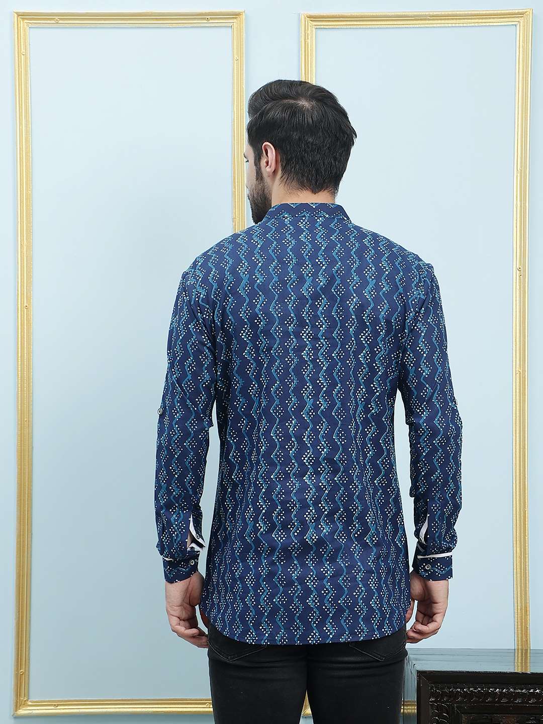 Men Blue & White Azure Zigzag Printed Cotton Short Kurta