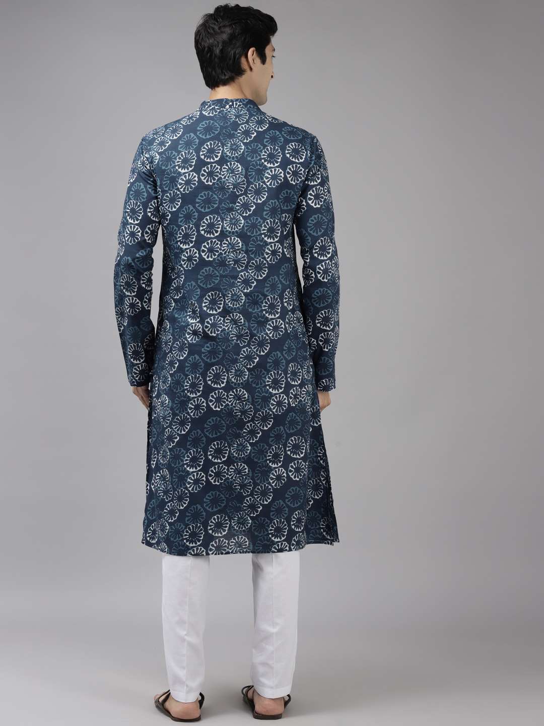 Men Blue & Off White Printed Straight Kurta With Pajama