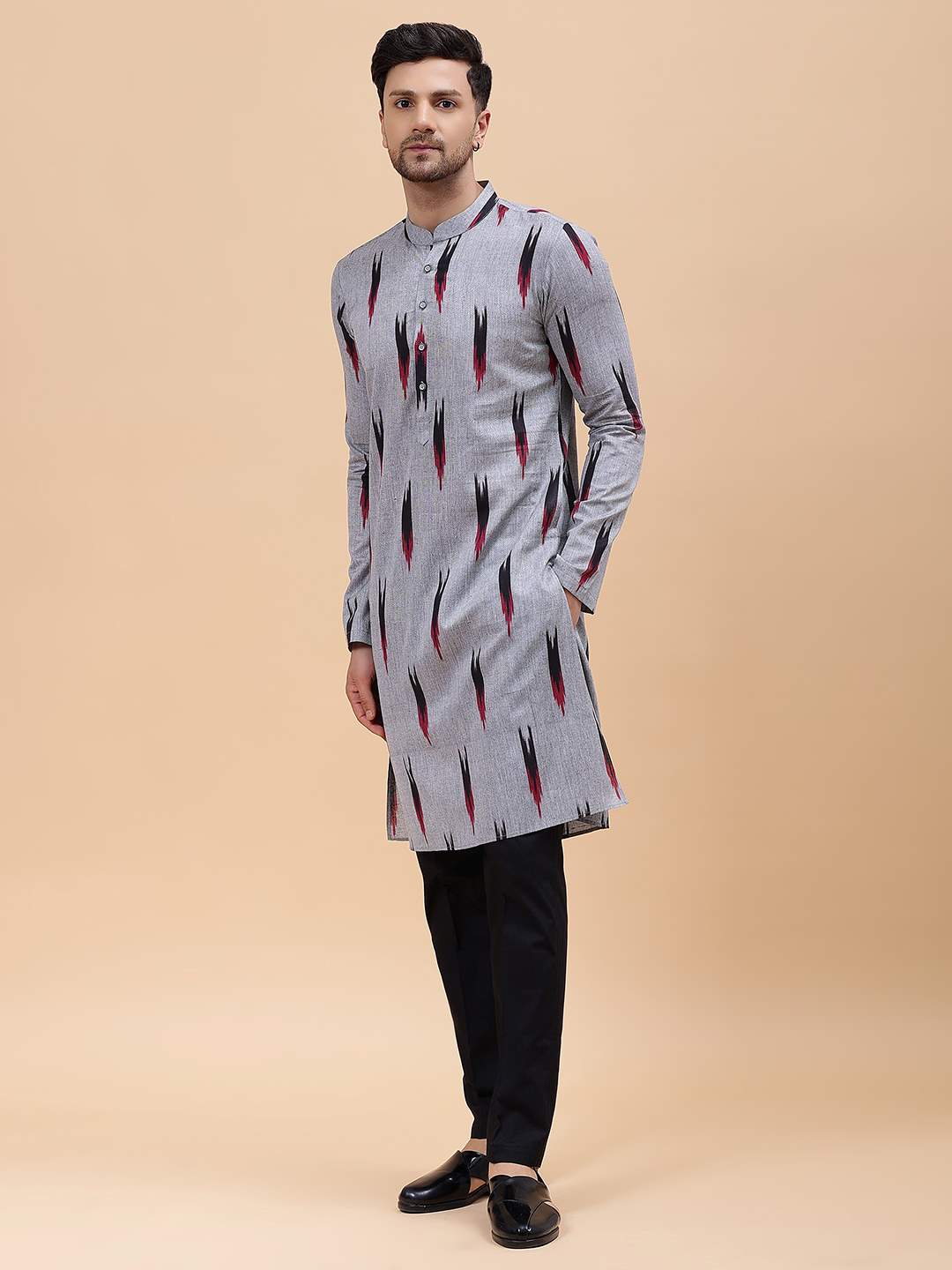 Men Grey & Black Pure Cotton Printed Straight Kurta With Pajama