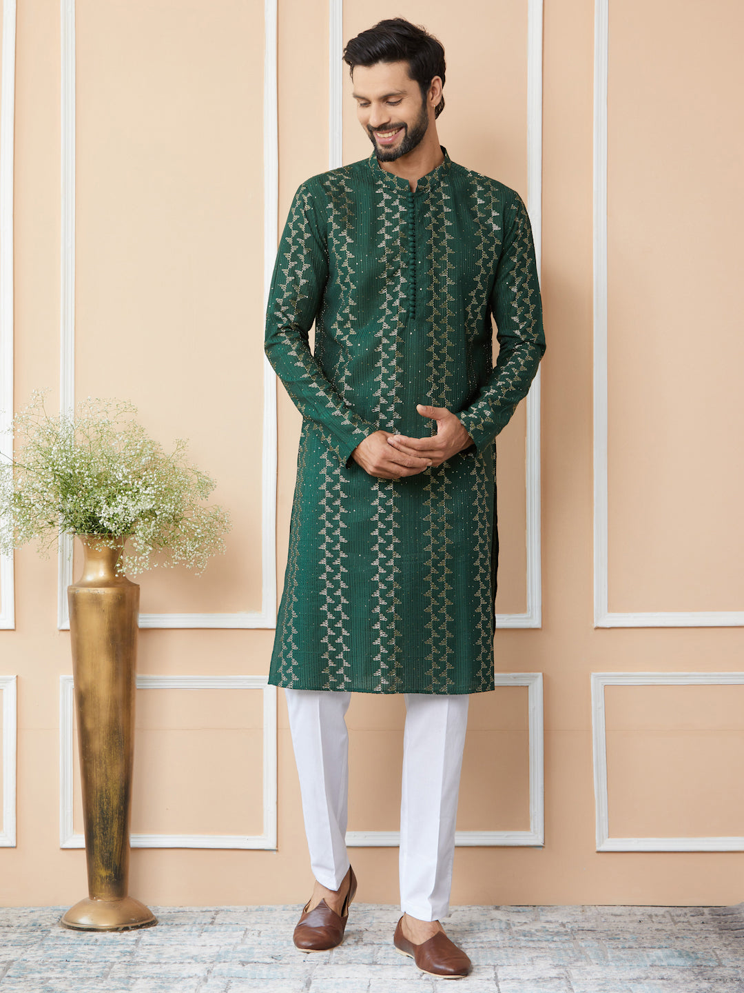 Green Embroidered Thread Work Sequinsed Chanderi Silk Straight Kurta with Pyjama