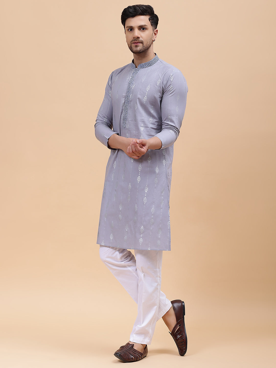 Men Grey & Blue Pure Cotton Embroidered Straight Kurta With pyjama