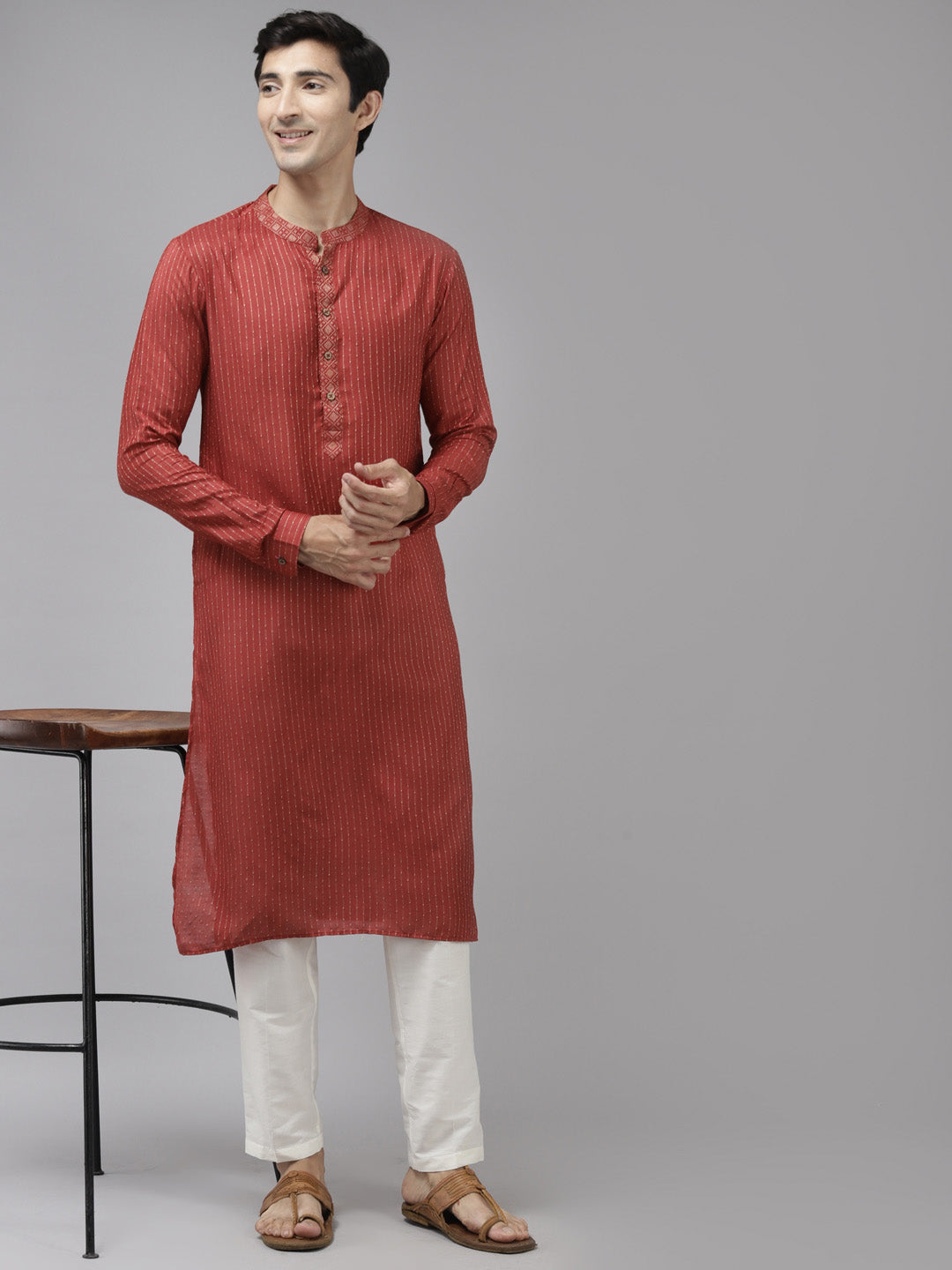 Men Maroon & Beige Toned Woven Design Thread Work Kurta