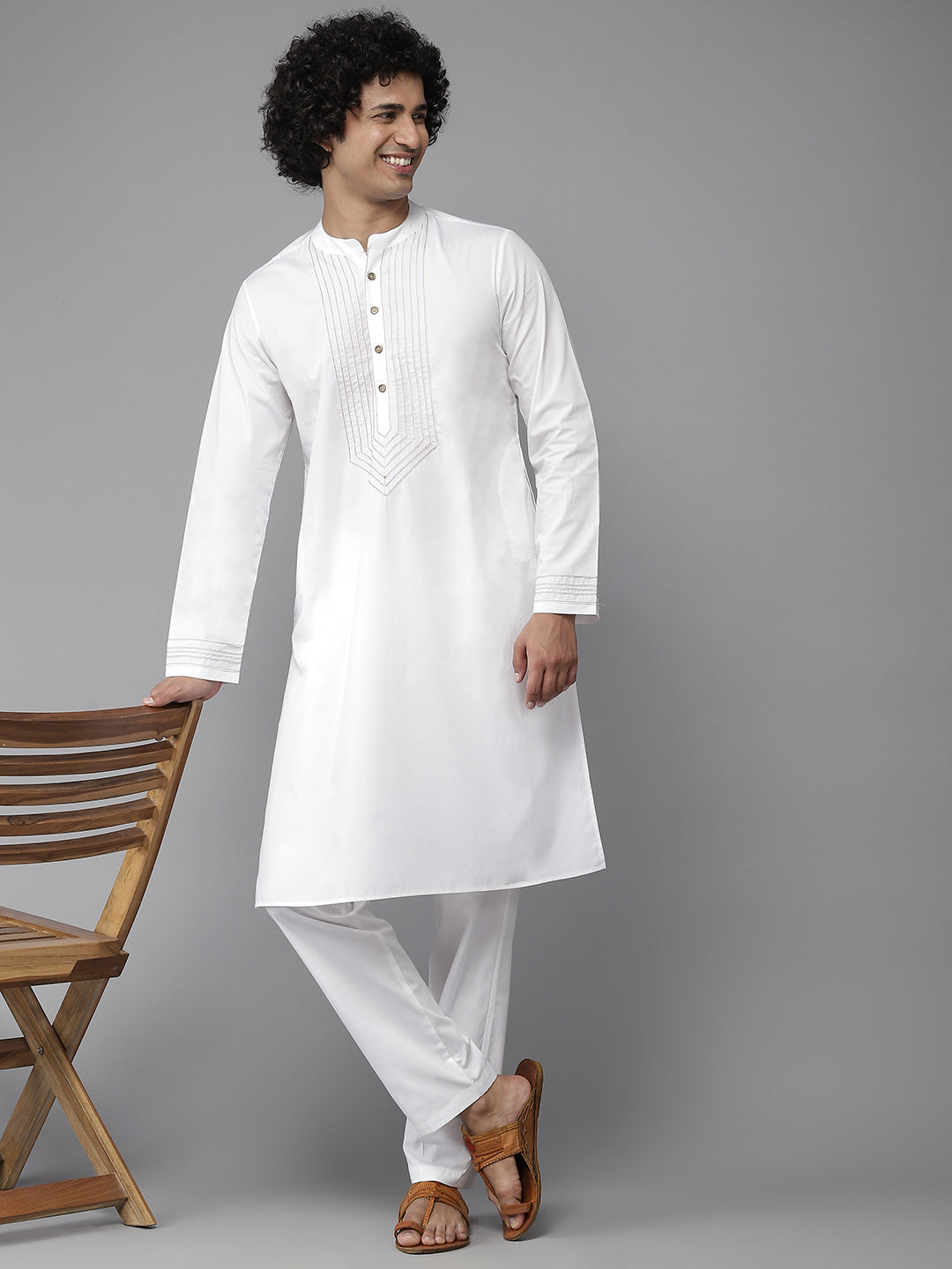 Men White Yoke Design Straight Kurta