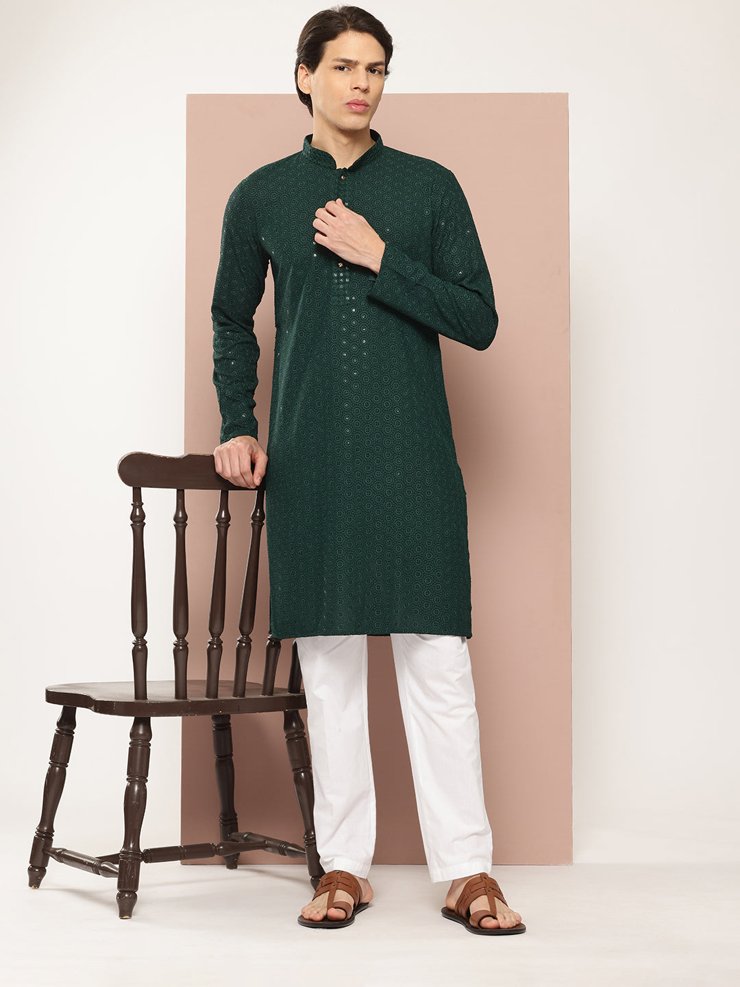 Men Green Embroidered Sequin Rayon Kurta