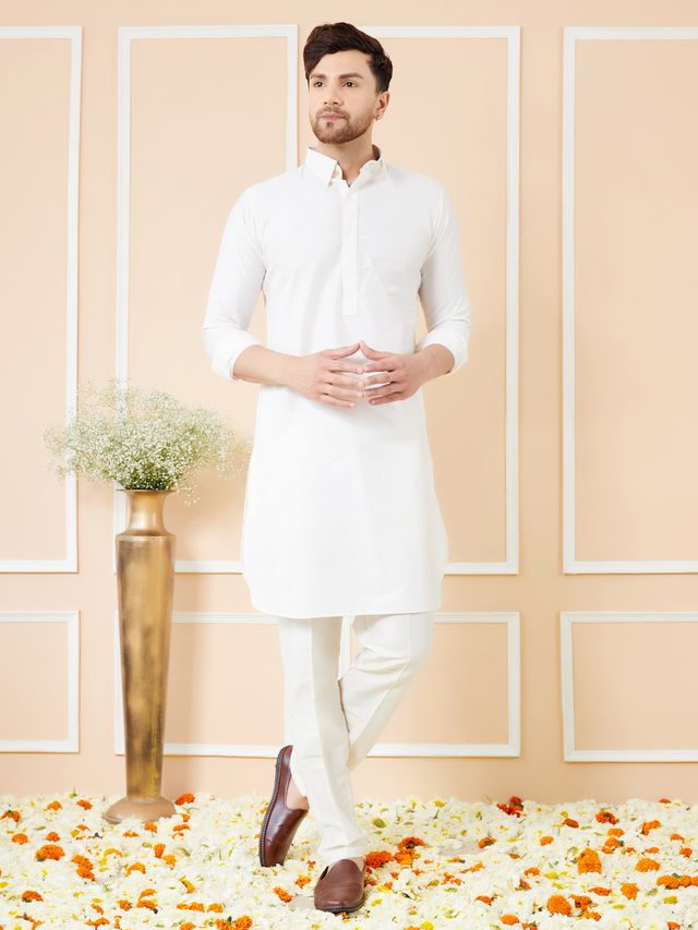 Men Off White Cotton Solid Pathani Kurta