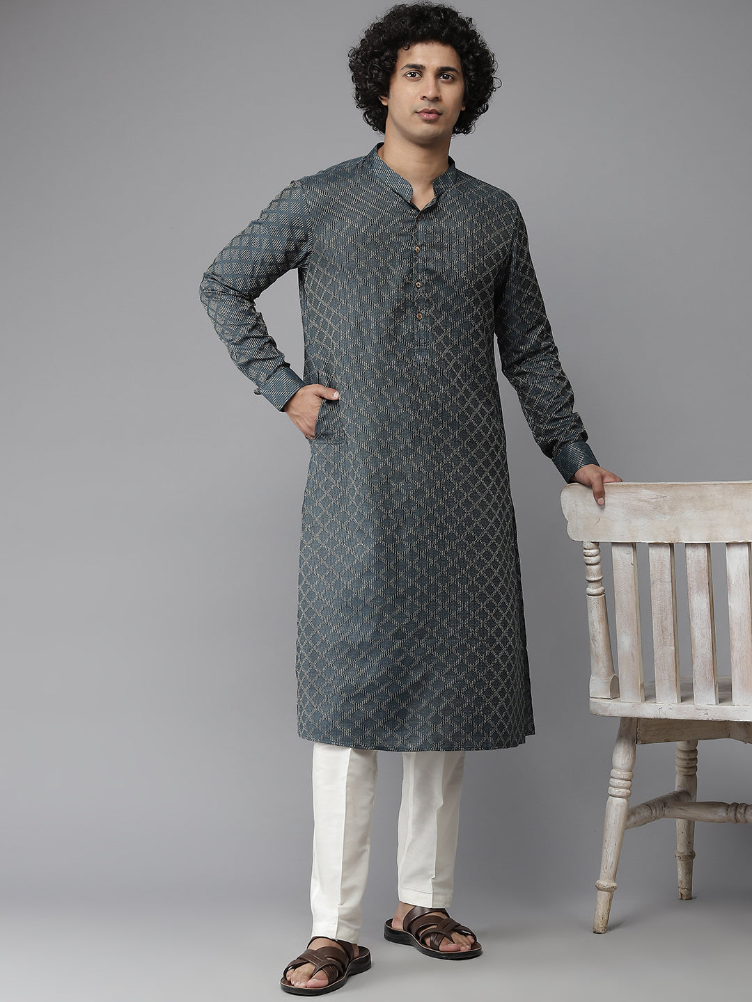 Men Green & Gold-Toned Cross Woven Design Kurta