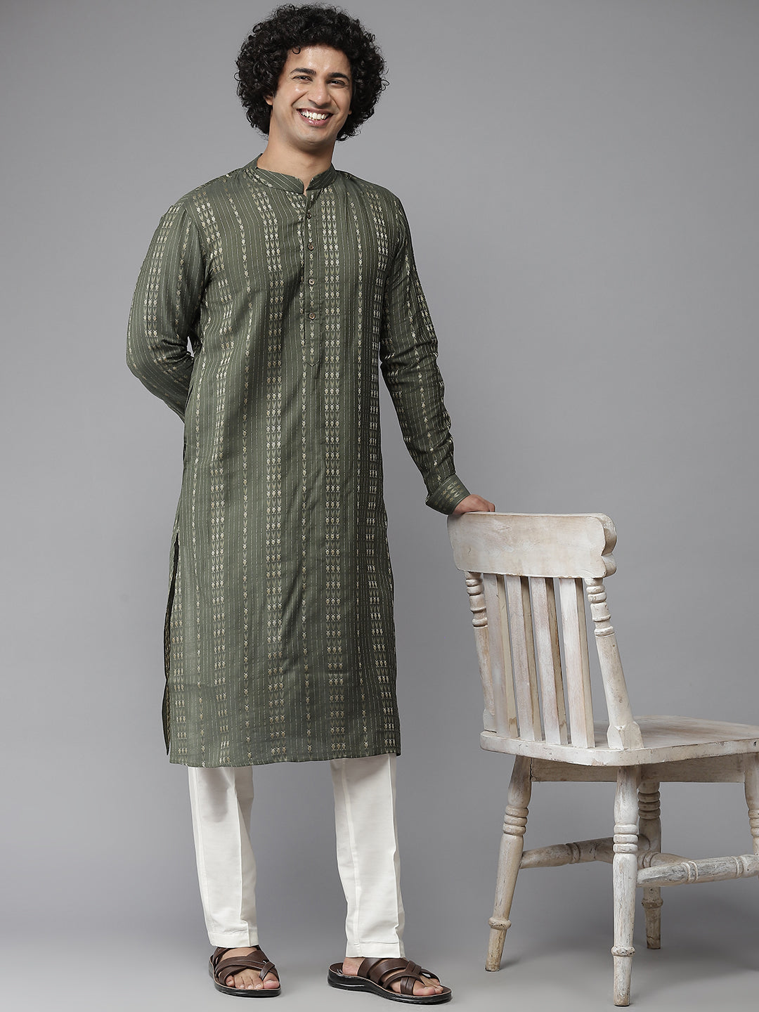 Men Green & Gold-Toned Straight Woven Design Kurta