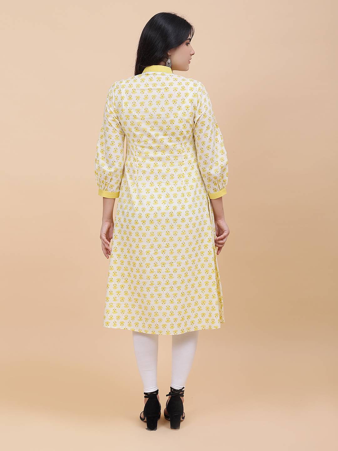 Women Yellow And White Floral Printed Cotton Kurti