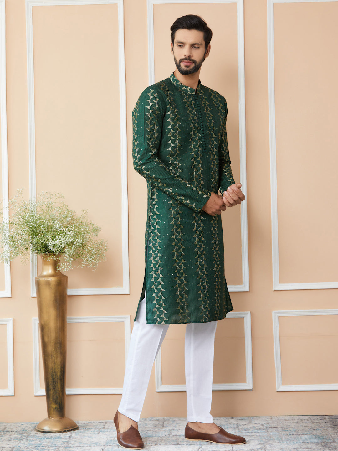 Green Embroidered Thread Work Sequin Chanderi Silk Straight Kurta