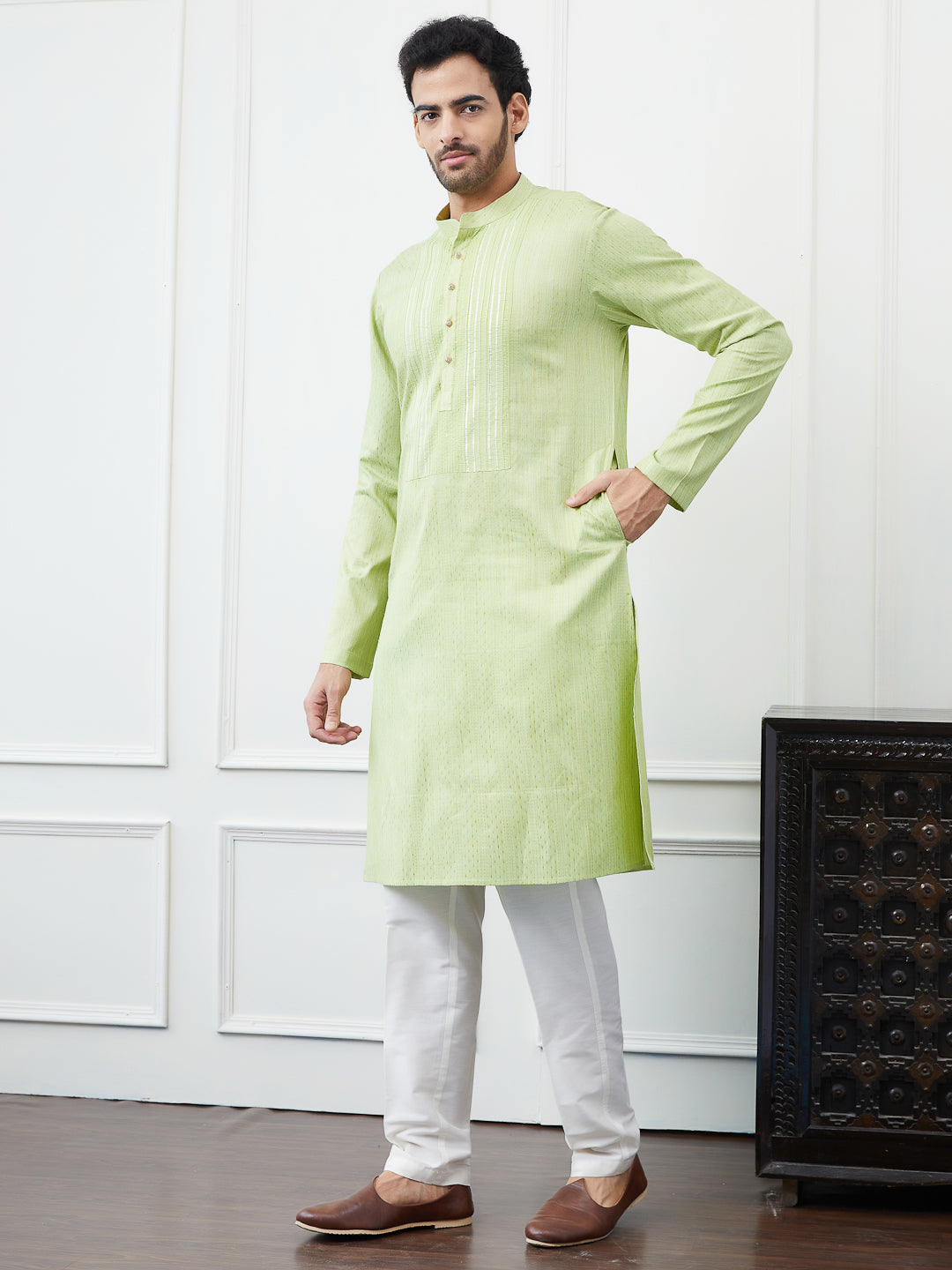 Riwaat.com Men Lime Green & Gold Thread Work Cotton Kurta Riwaat Mehendi Thread Work