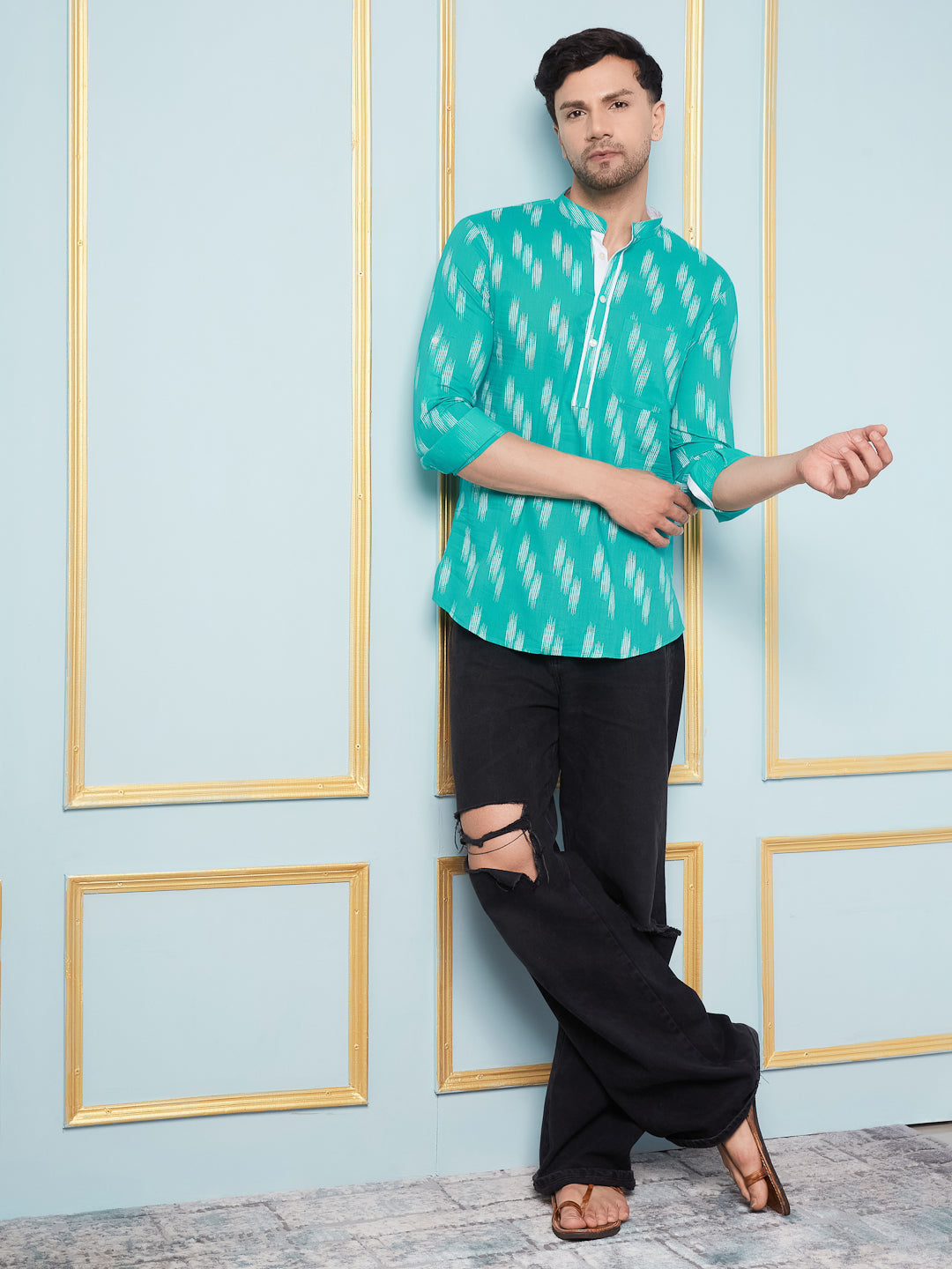 Men Turquoise & White Printed Cotton Short Kurta