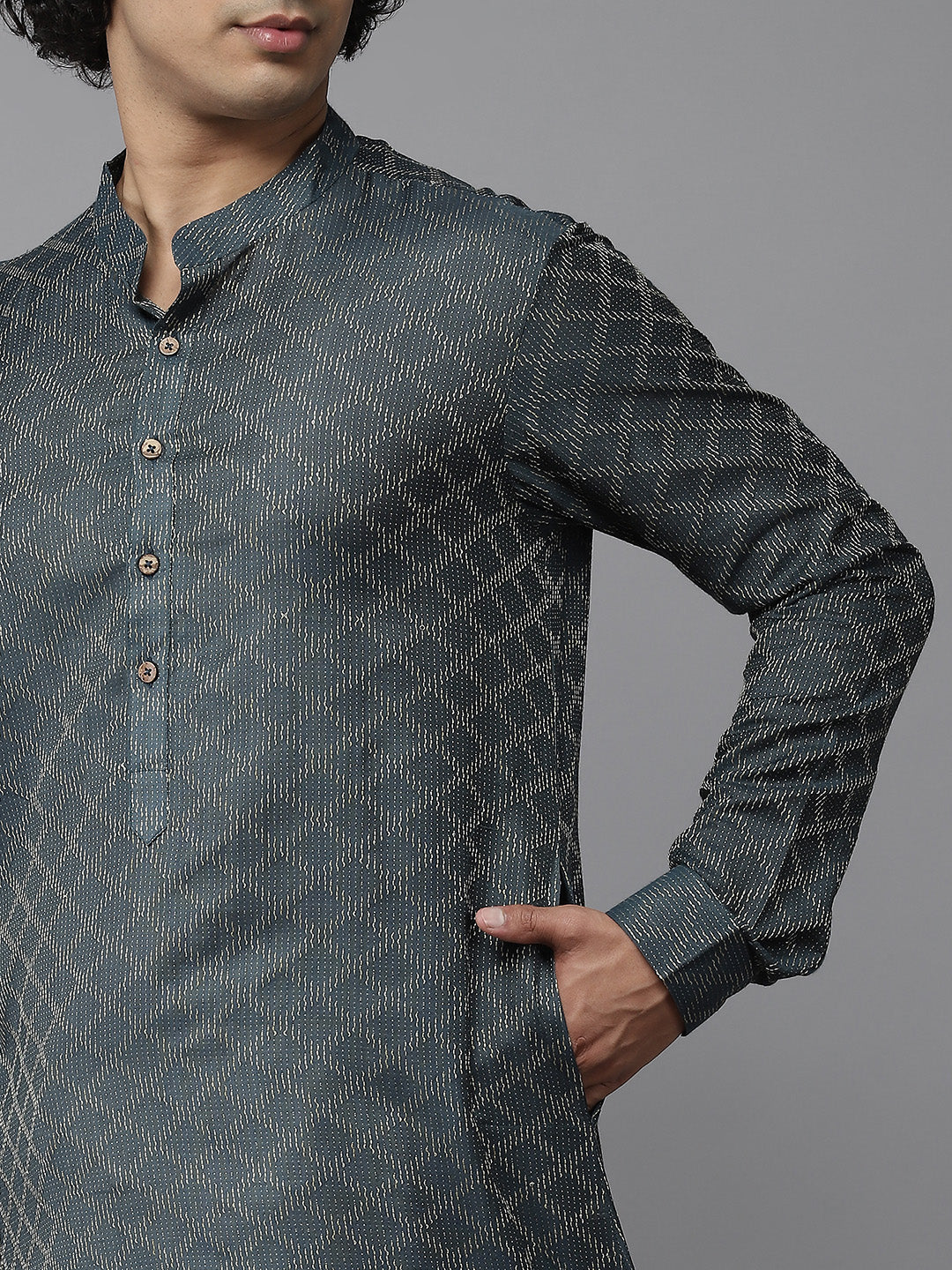 Men Green & Gold-Toned Cross Woven Design Kurta