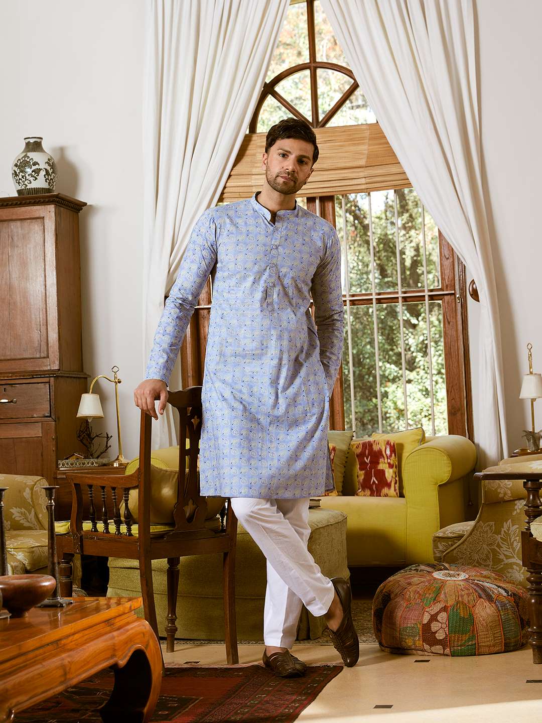 Men Sky Blue And White Cotton Leaf Print Straight Kurta With Pajama