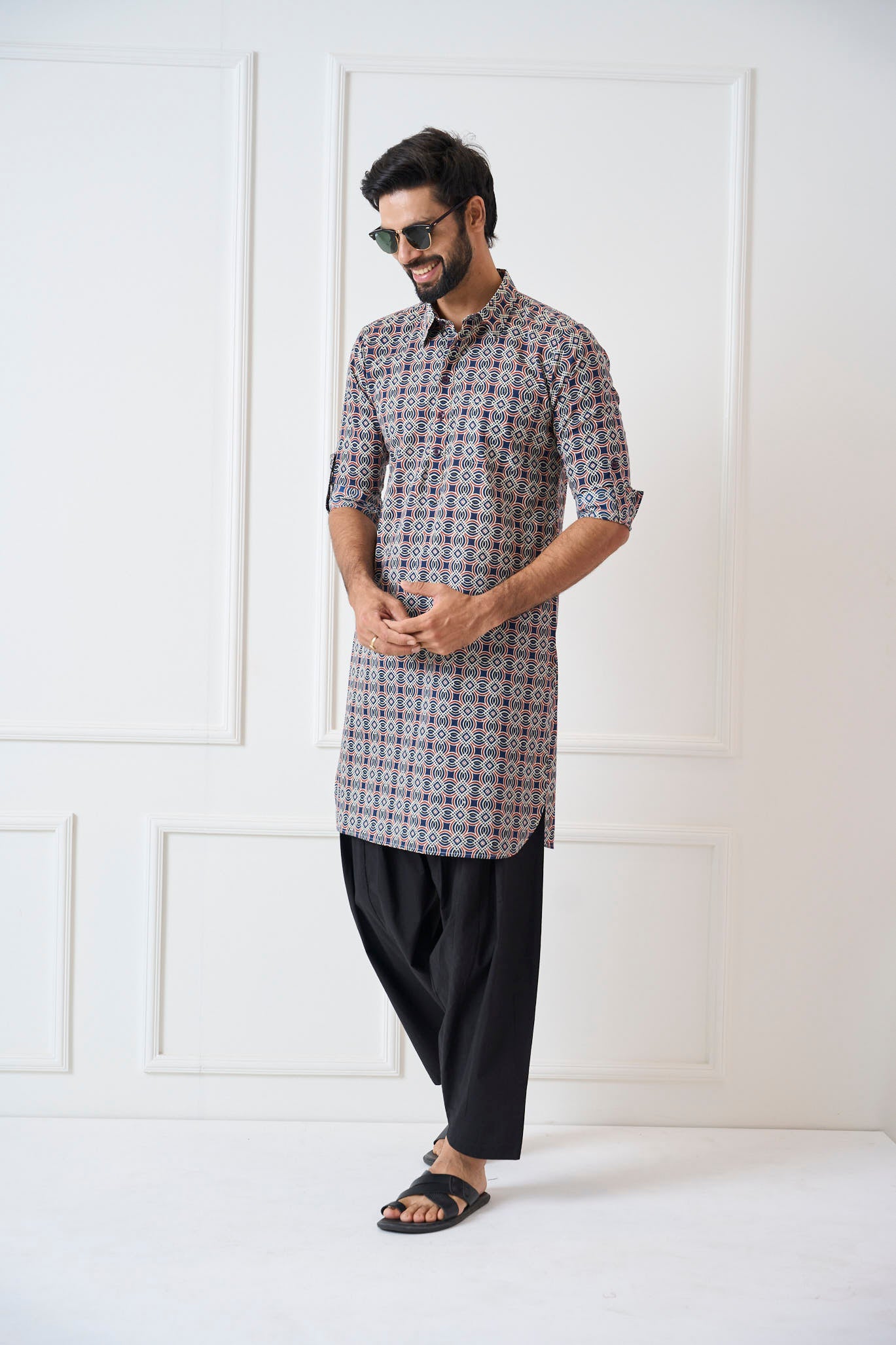 Men Midnight Blue and Crimson Pure Cotton Pathani Kurta