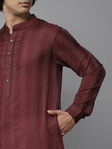 Men Maroon & Gold-Toned Straight Woven Design Kurta