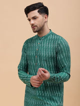 Men Green & White Pure Cotton Printed Straight Kurta With pyjama