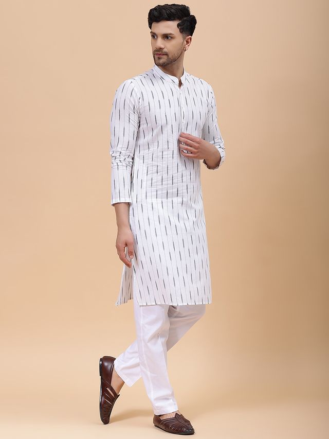Men White & Grey Pure Cotton Printed Straight Kurta With pyjama