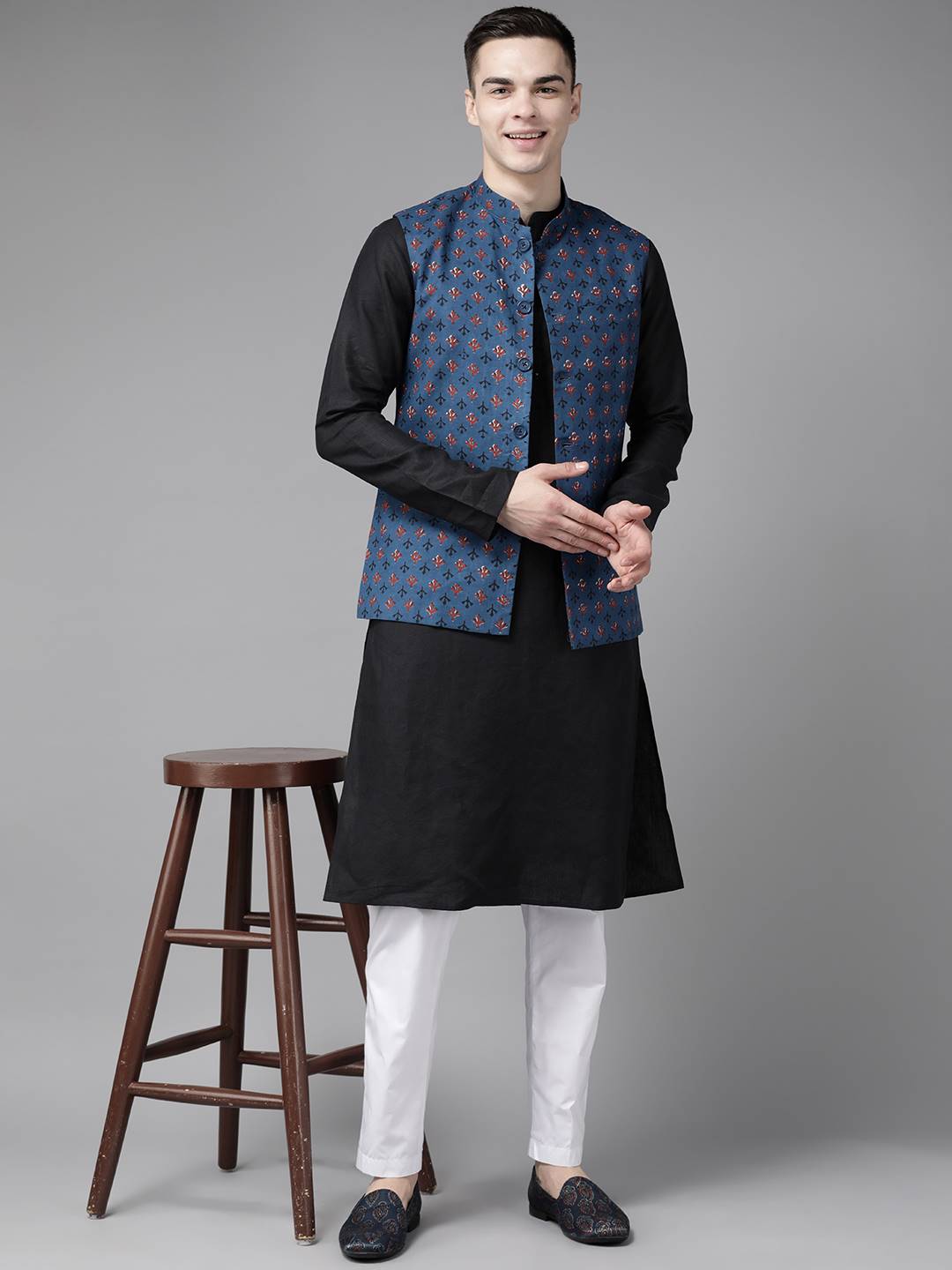 Men Black Pure Cotton Kurta Pajama With Blue Printed Nehru jacket