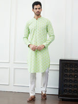 Men Green And White Embroidered Cotton Kurta