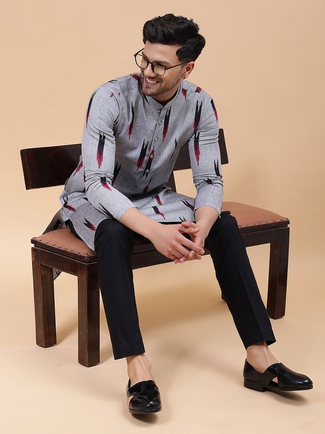 Men Grey & Black Pure Cotton Printed Straight Kurta With pyjama