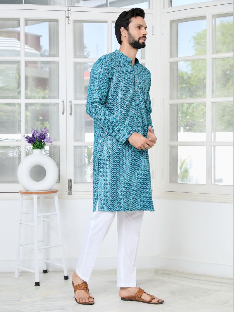 Men Blue Embroidered Straight Kurta