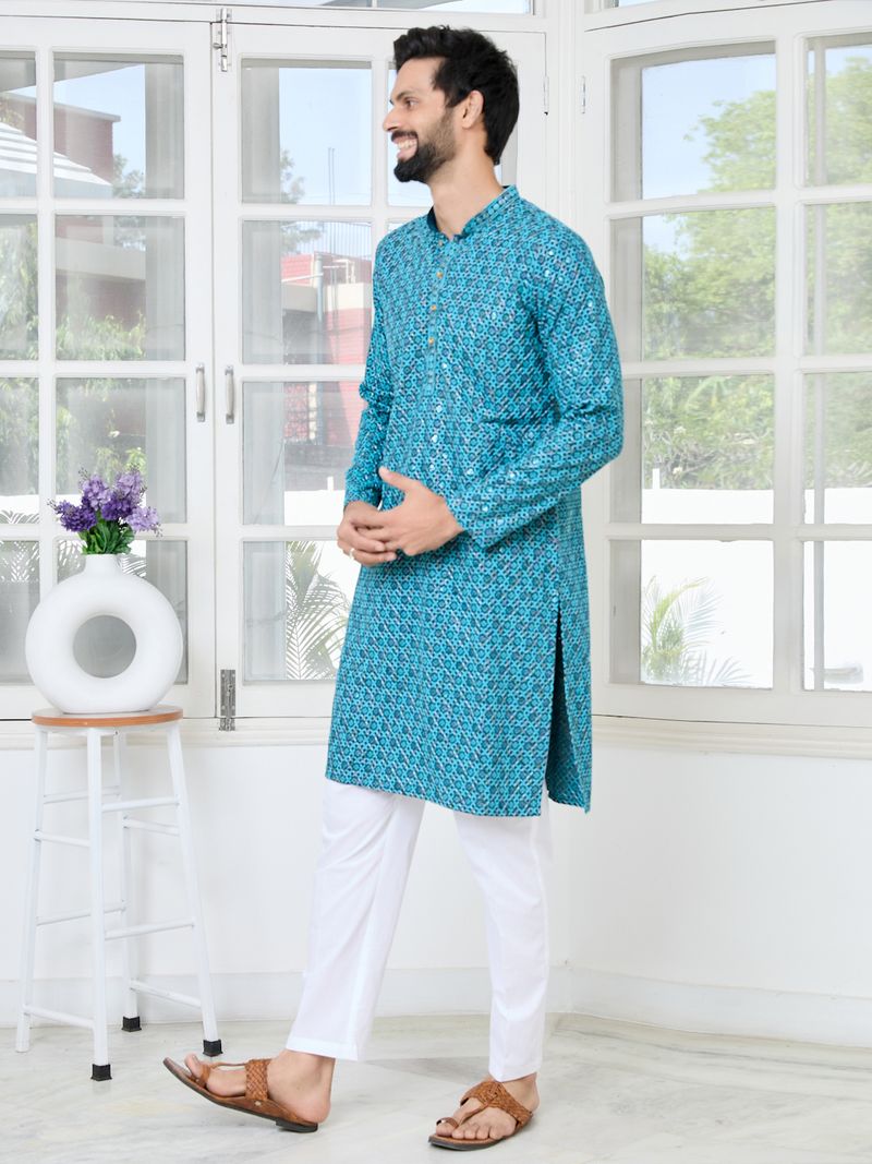 Men Blue Embroidered Straight Kurta