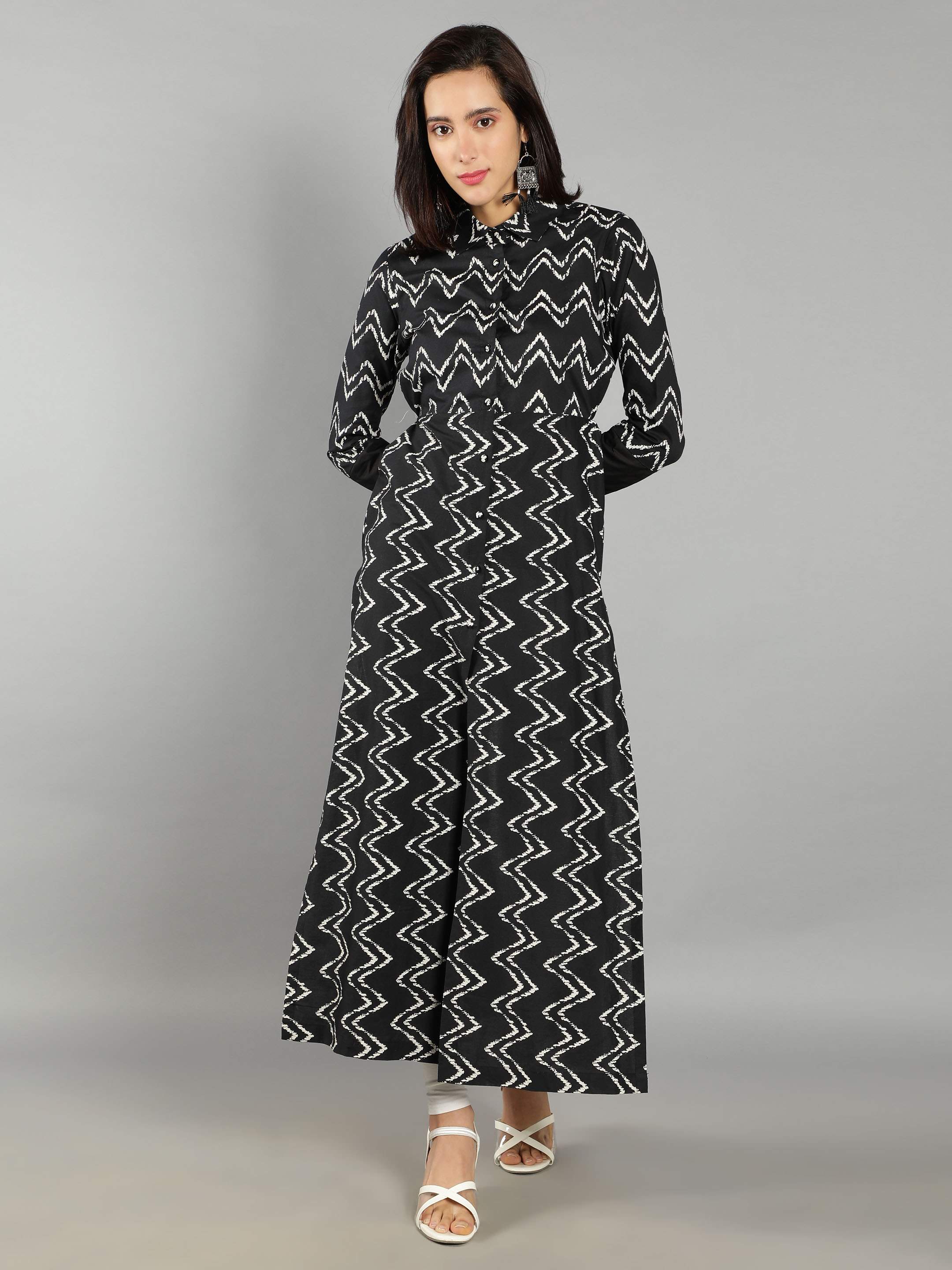 Women Black, White Abstract Print Kurti