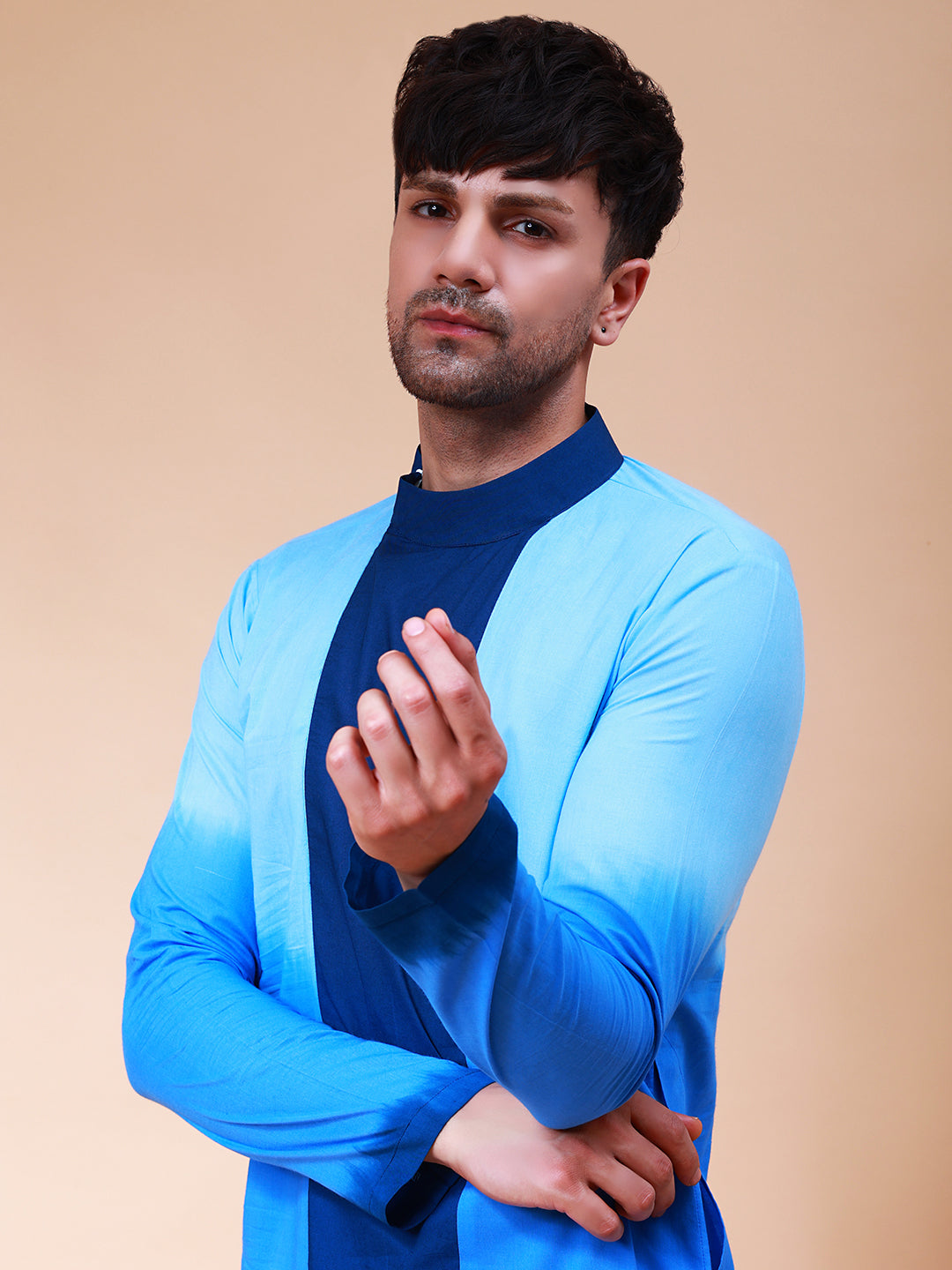 Men Off White And Blue Ombre Dyed Pure Cotton Kurta
