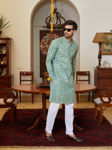 Men Green And White Cotton Leaf Print Straight Kurta With Pyjama